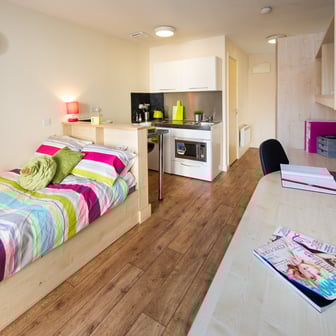 Silver Studio - Image 1